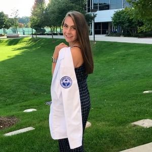 Meet your Posher, Annie